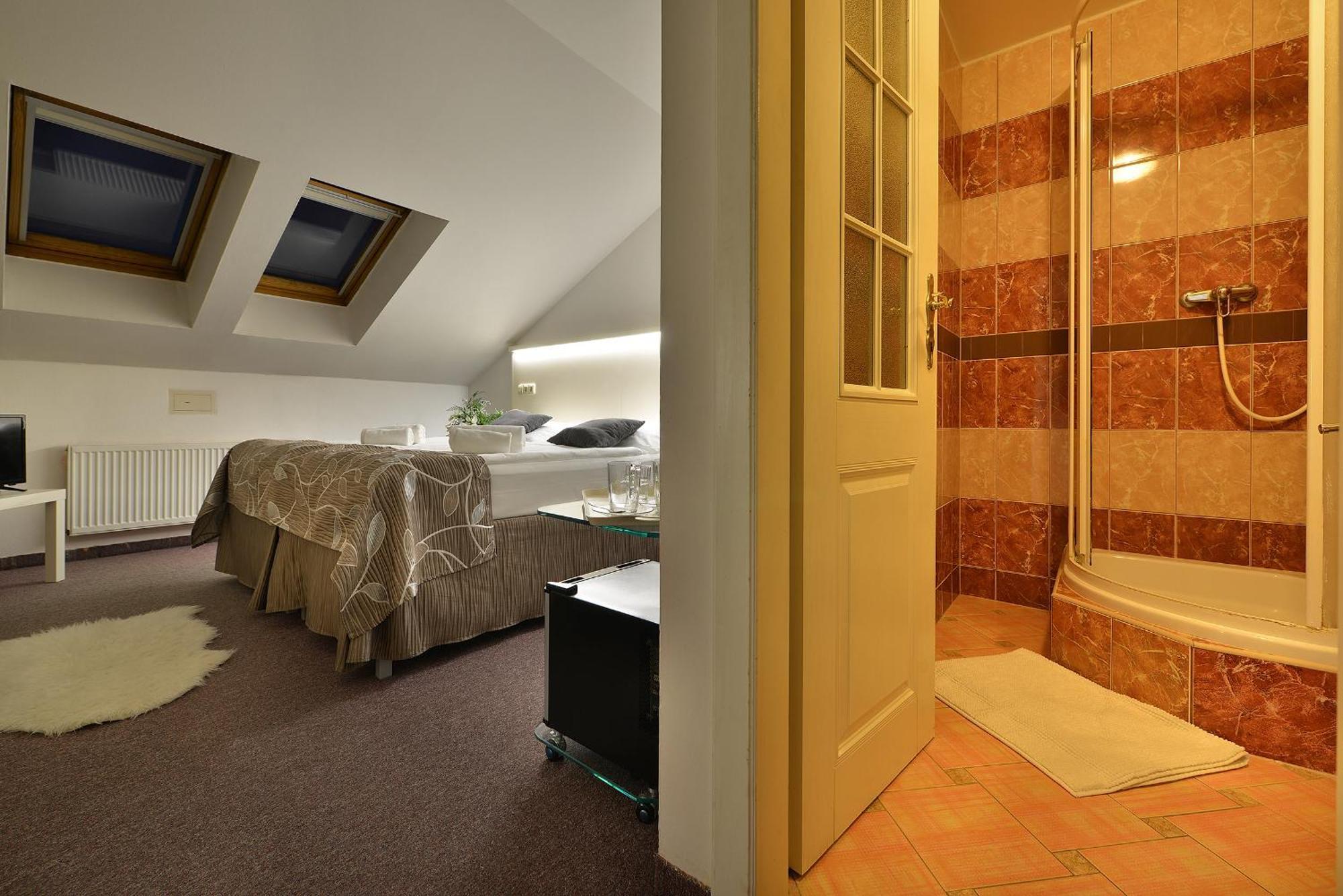 Anette Hotel — Fotky 1